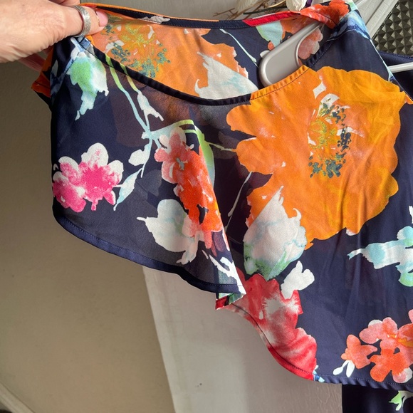 Signature Collection floral dress - Picture 14 of 15